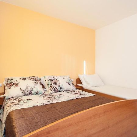 Seahorse Apartments Ražanj Eksteriør billede